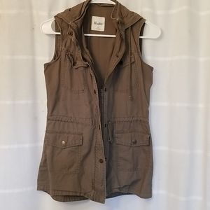 Mudd army green vest